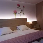 Du Peiffeschof, The Originals Relais ホテル アーロン