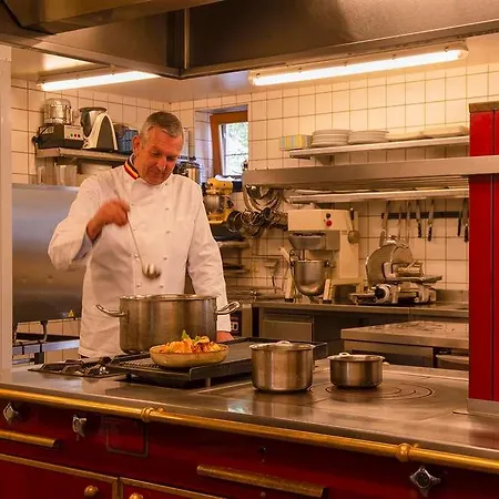 Du Peiffeschof, The Originals Relais Hotel Aarlen