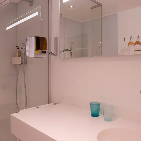 Du Peiffeschof, The Originals Relais ホテル アーロン