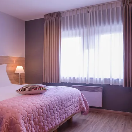Hotel Du Peiffeschof, The Originals Relais Aarlen