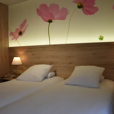 Du Peiffeschof, The Originals Relais ホテル 3*