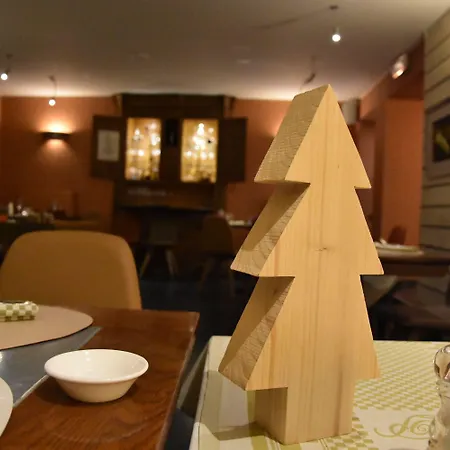 فندق Du Peiffeschof, The Originals Relais آرلون