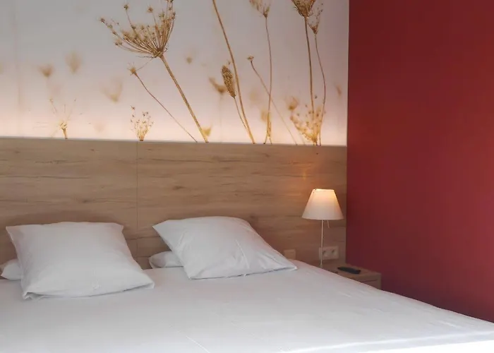 Hotel Du Peiffeschof, The Originals Relais Arlon